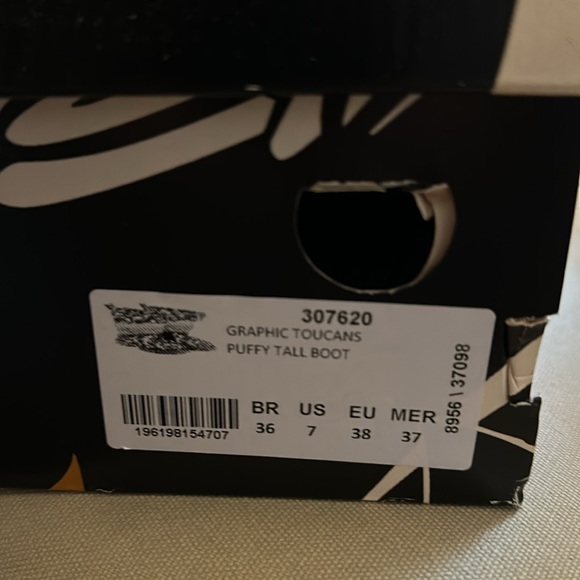 FARM Rio Rip stop size 7 snow boots! - Picture 4 of 4